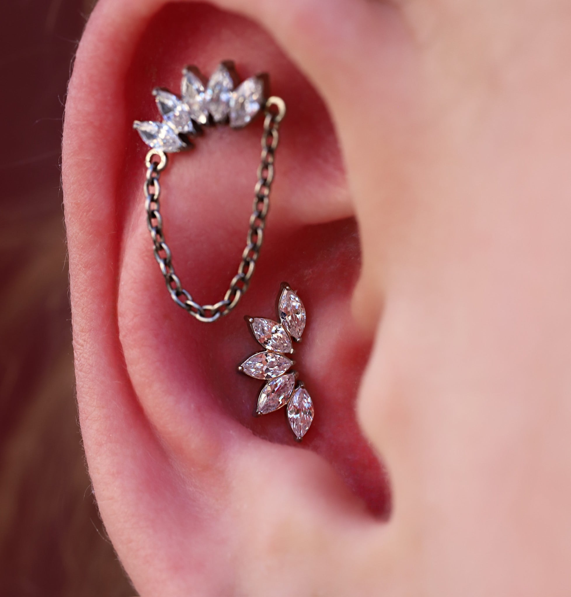 TITANIUM 5-LEAF CLUSTER TOP