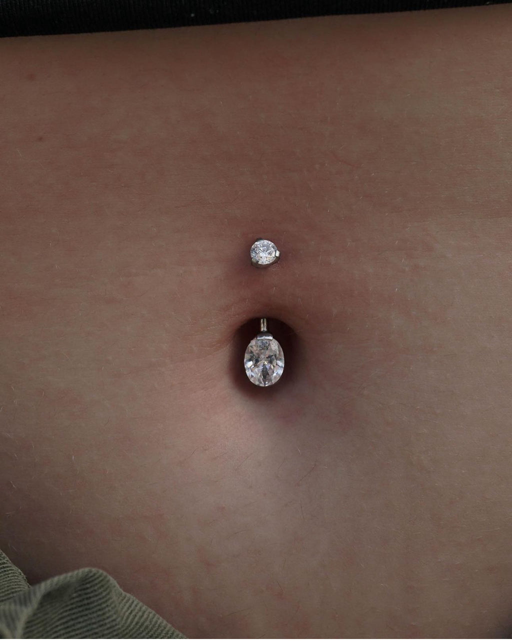 NAVEL OVAL ZIRCON SMALL JEWEL