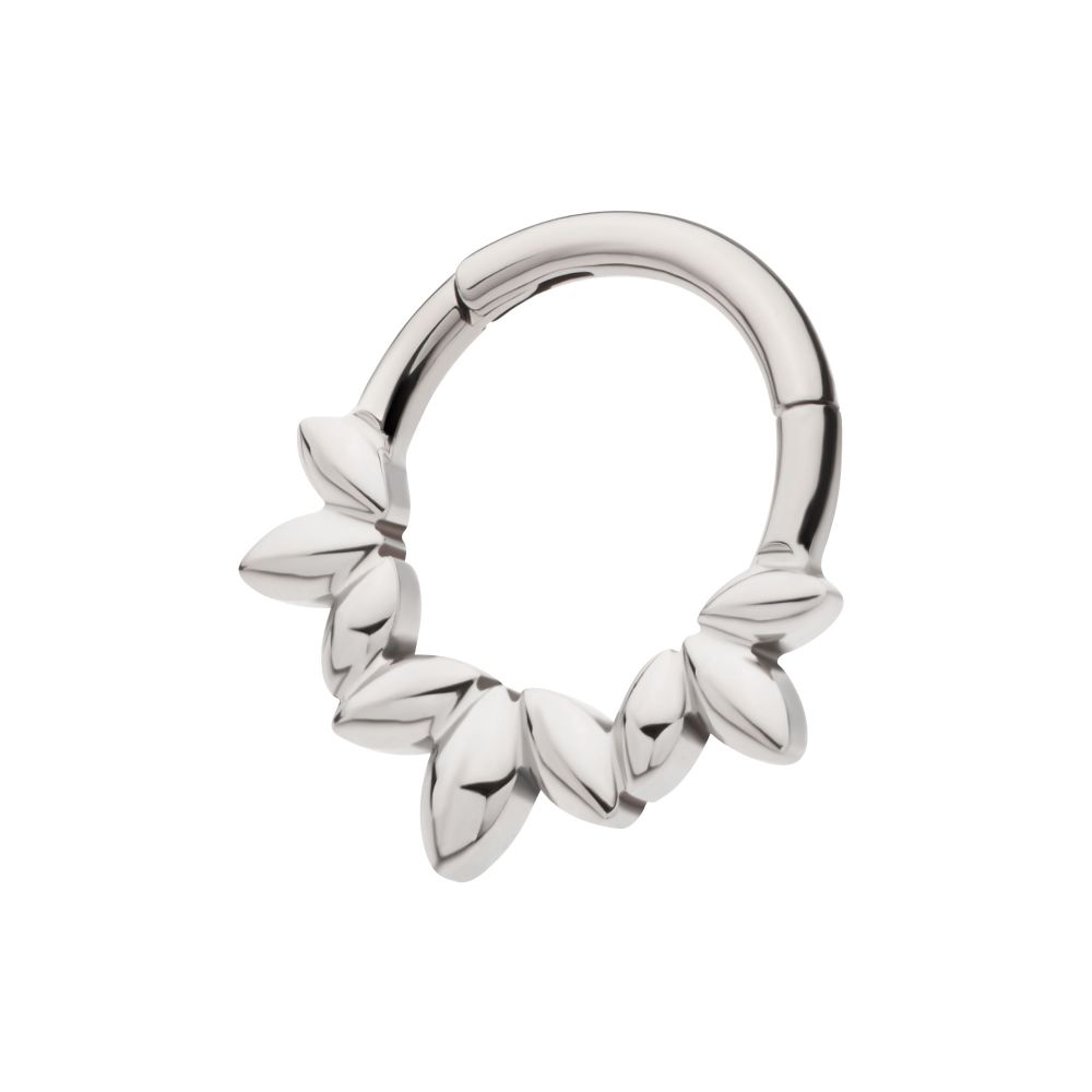 TITANIUM CLUSTERED 3-PETAL FLOWER FACING HINGED SEGMENT CLICKER